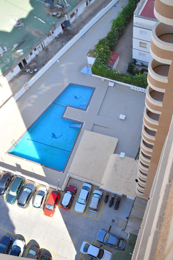 Los Caballos Vip Playa Levante Benidorm Exterior foto