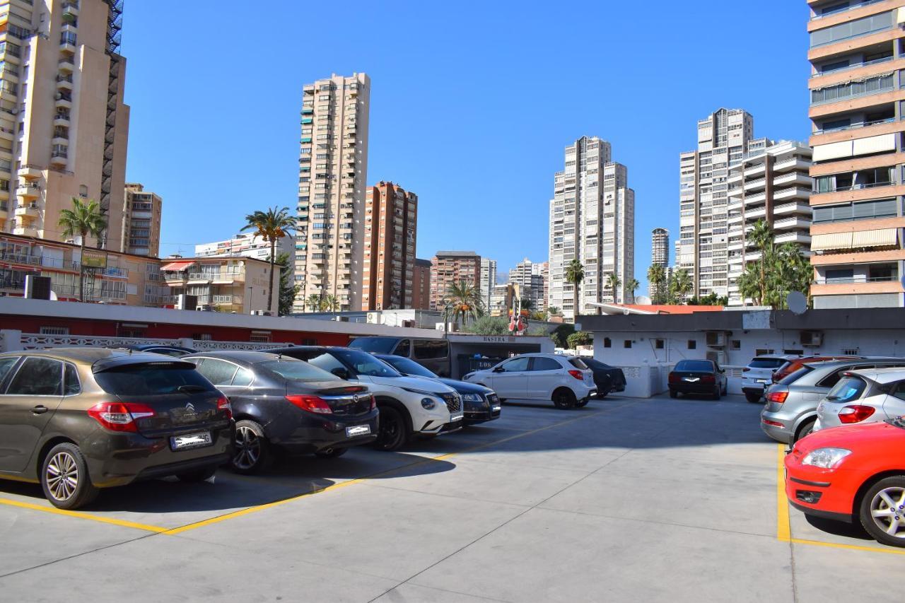 Los Caballos Vip Playa Levante Benidorm Exterior foto